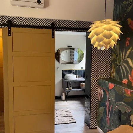 Les De Marc Love hotel Fontenille-Saint-Martin-d'Entraigues